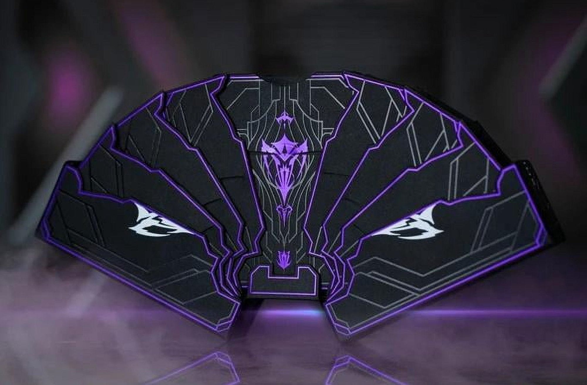 Shield Club Reflecting Cards